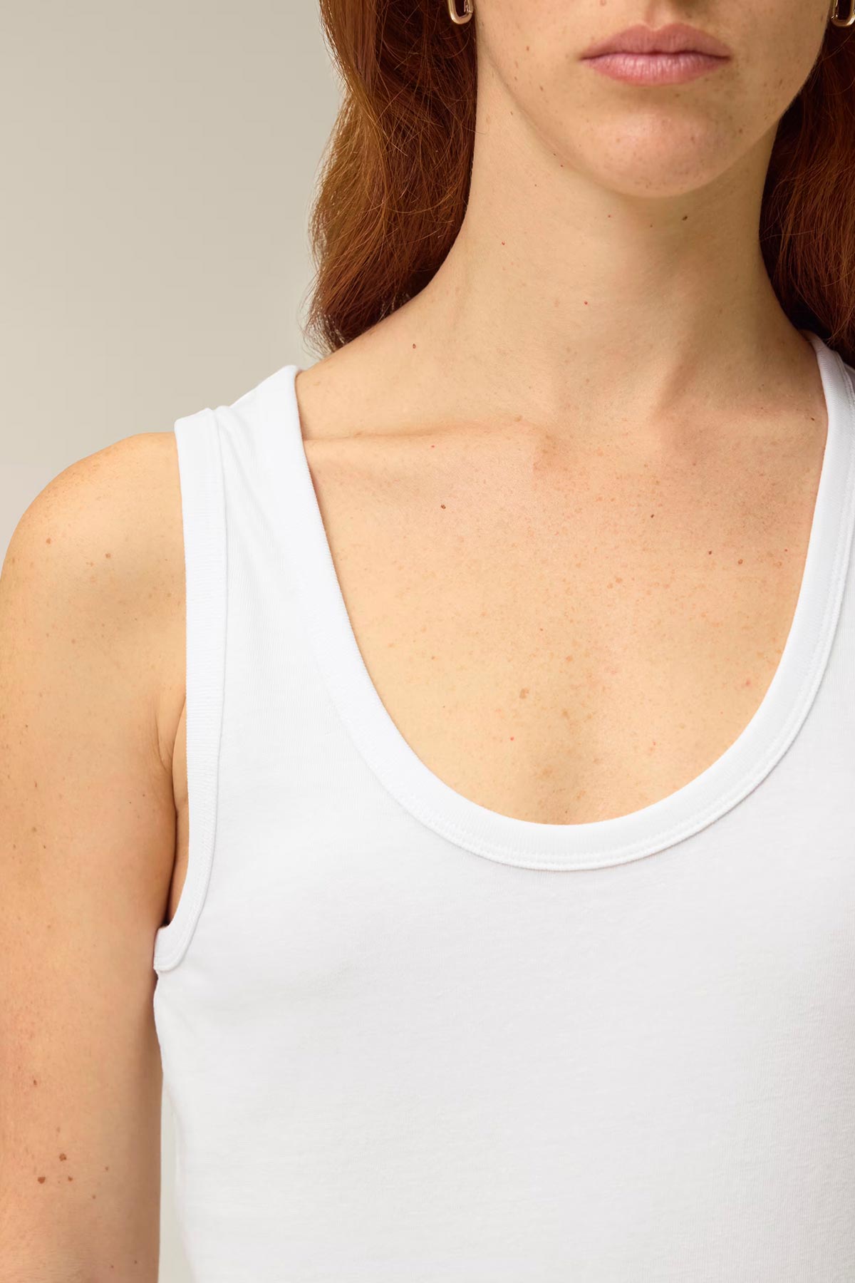Mia Strada London Ava Organic Fitted Tank Top In White
