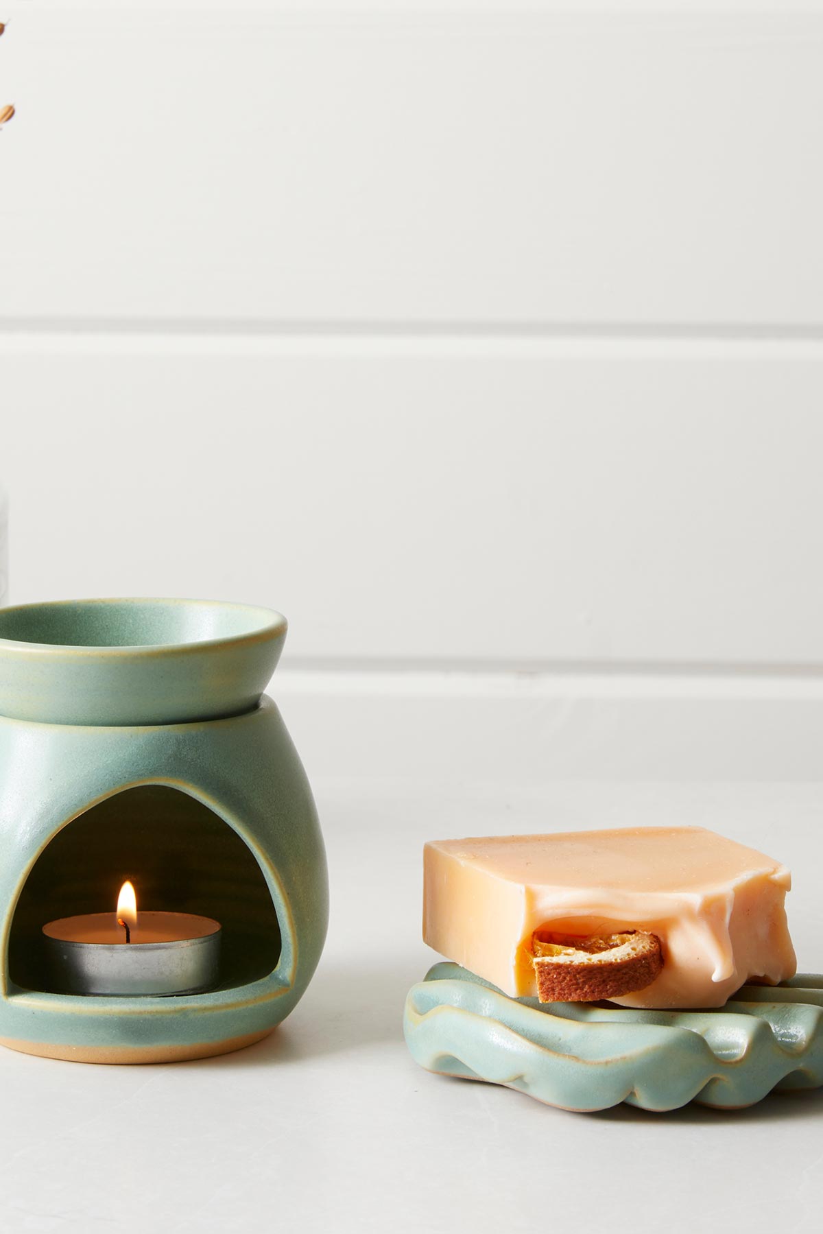 Auraque Handcrafted Sweet Orange Vitamin C Brightening Soap Bar