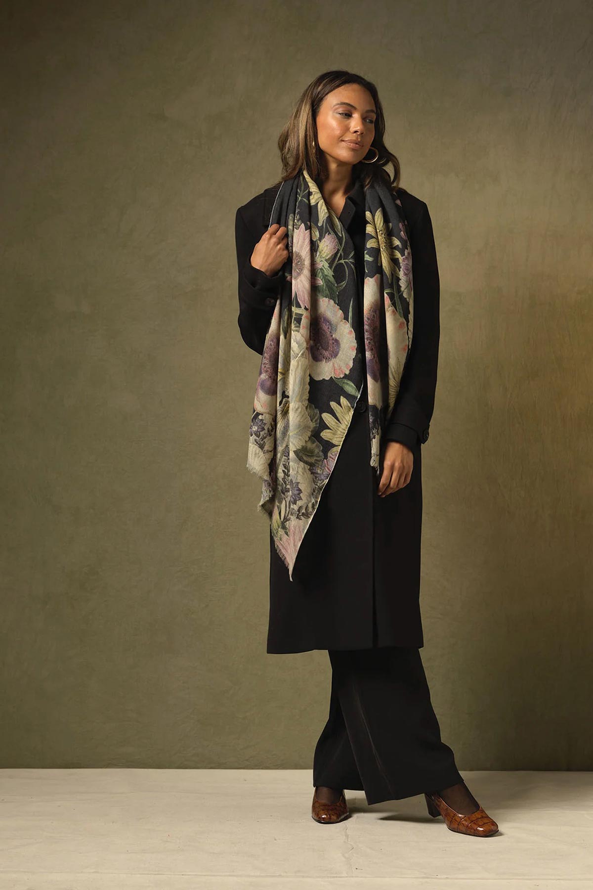 One Hundred Stars Daisy Black Wool Scarf