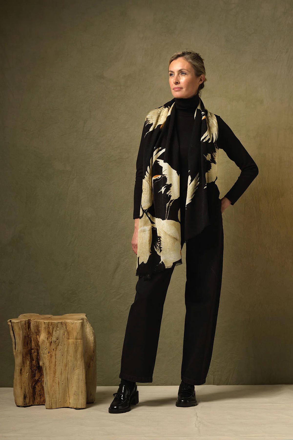 One Hundred Stars Stork Black Wool Scarf