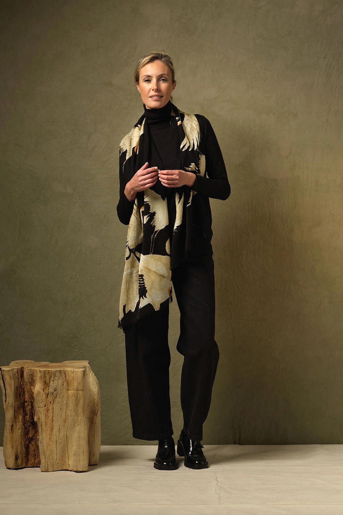 One Hundred Stars Stork Black Wool Scarf