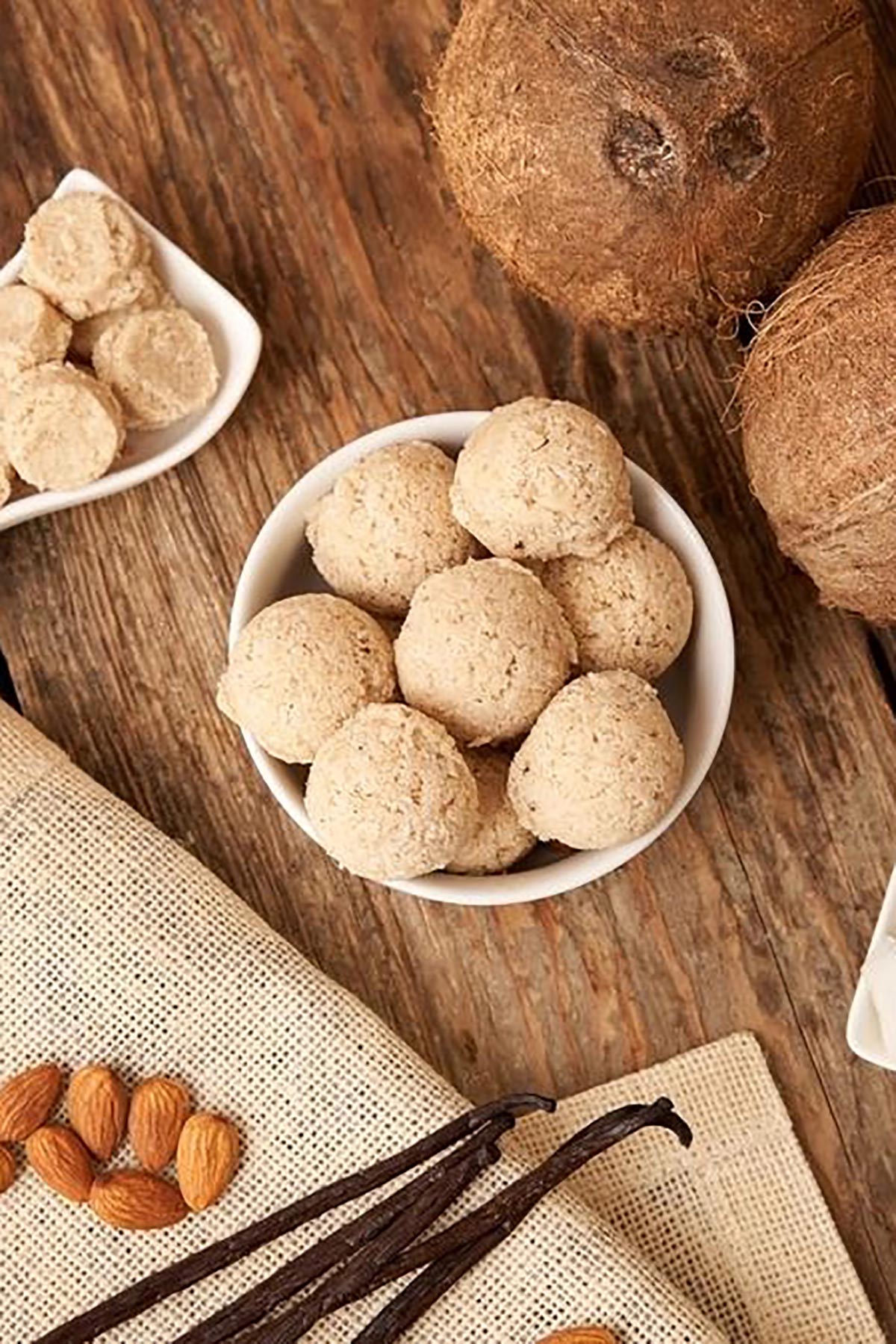 Nourish Organic Vanilla Coconut Macaroons