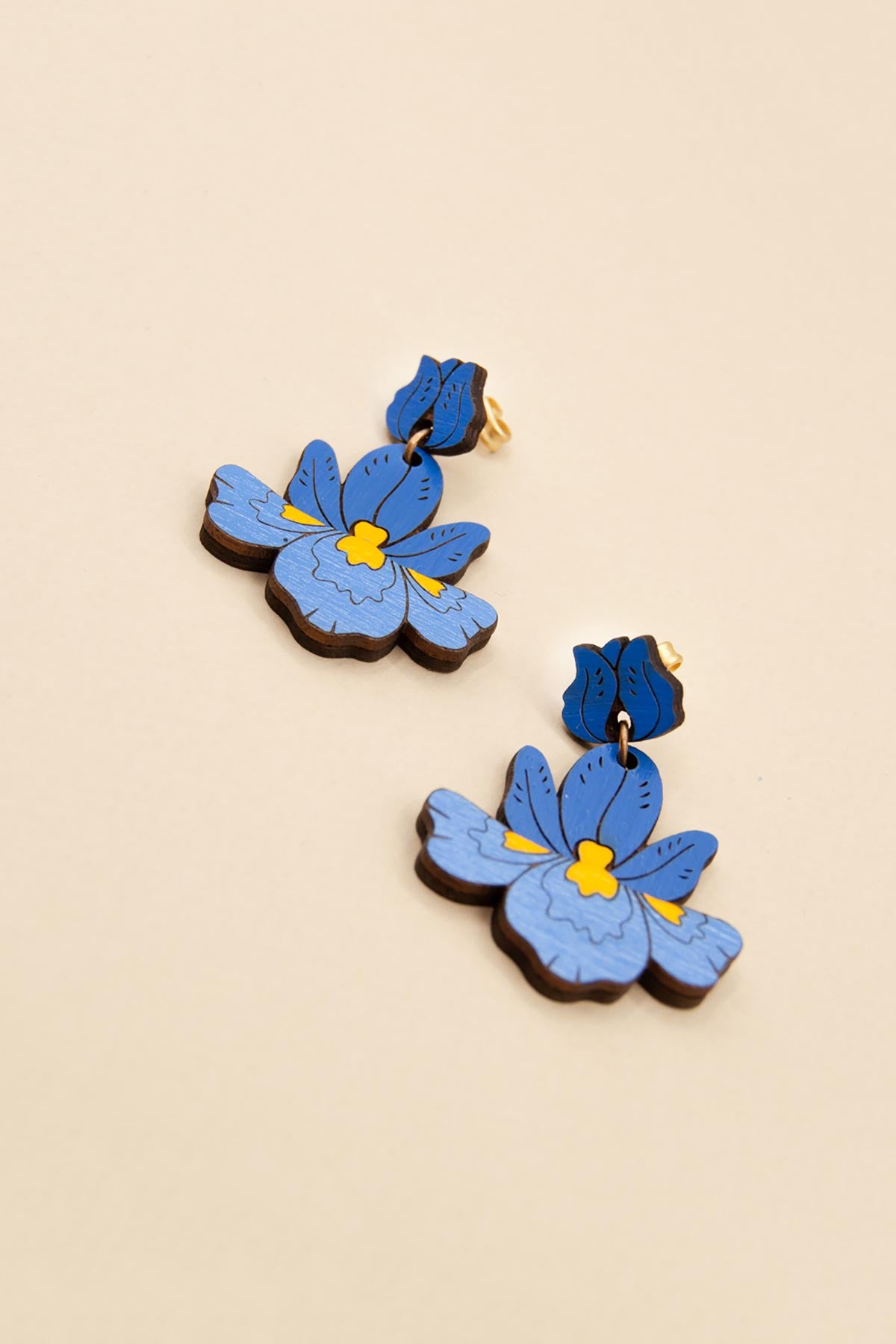 Materia Rica Hanging Lily Stud Wooden Earrings