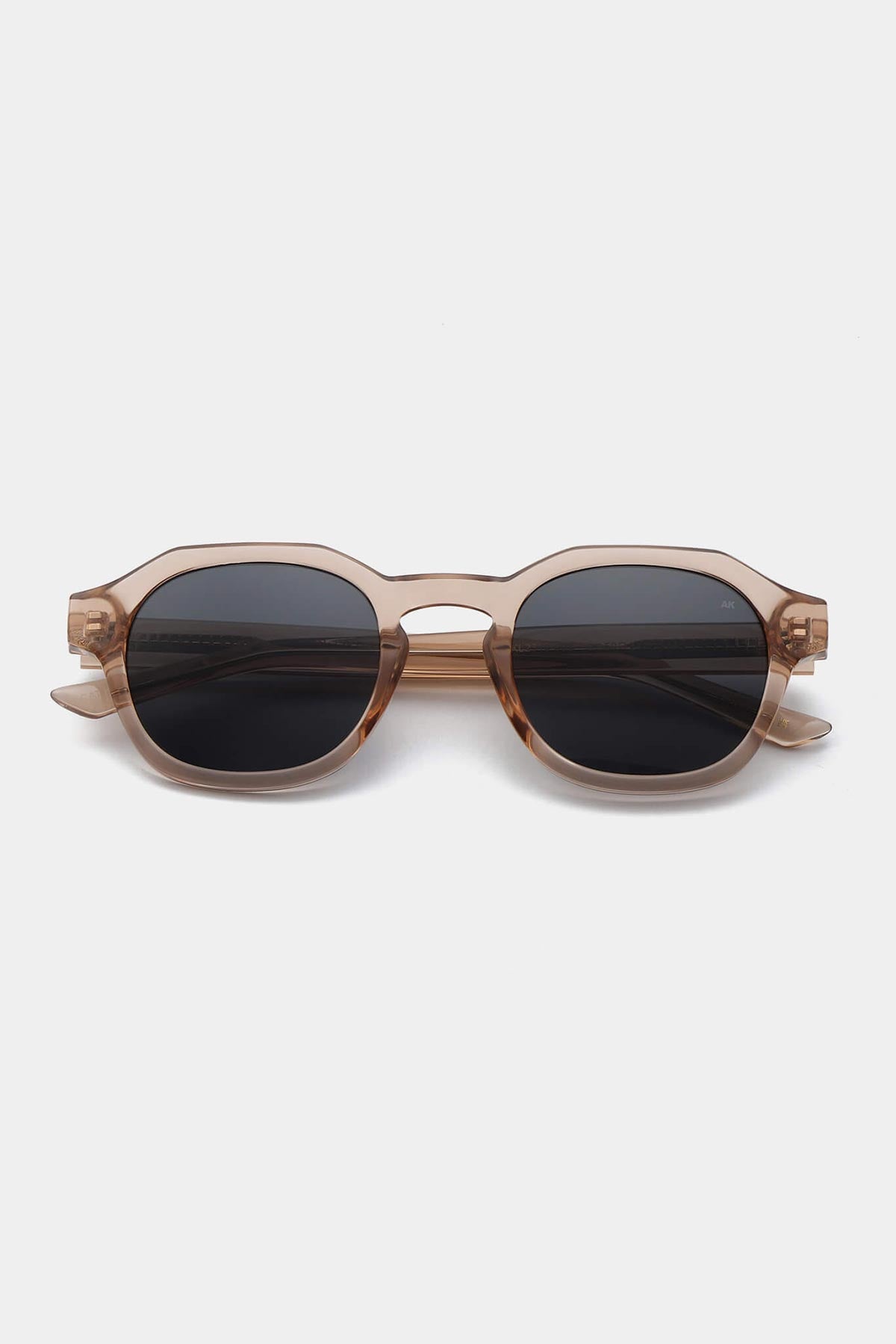 A Kjaerbede Zan Sunglasses In Champagne