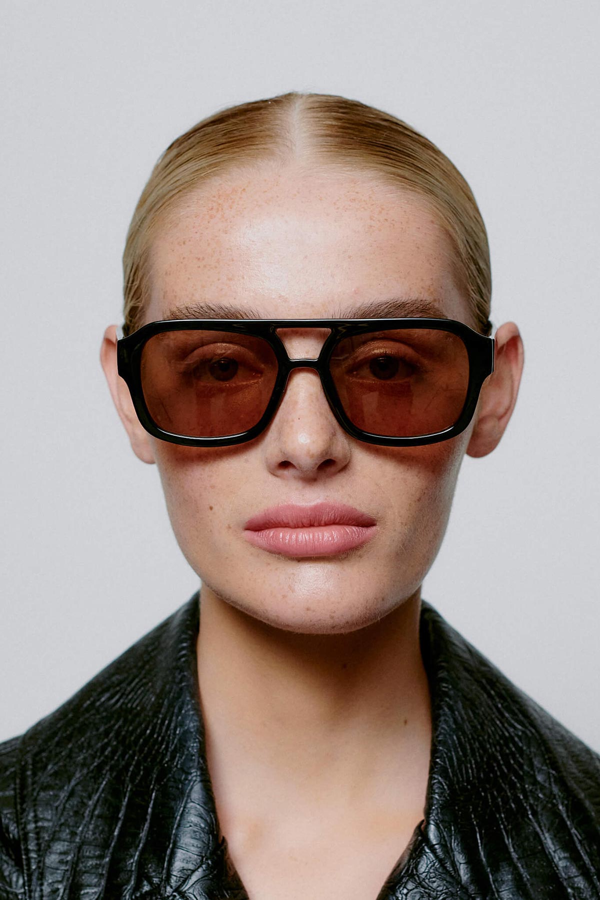 A Kjaerbede Kaya Sunglasses In Black