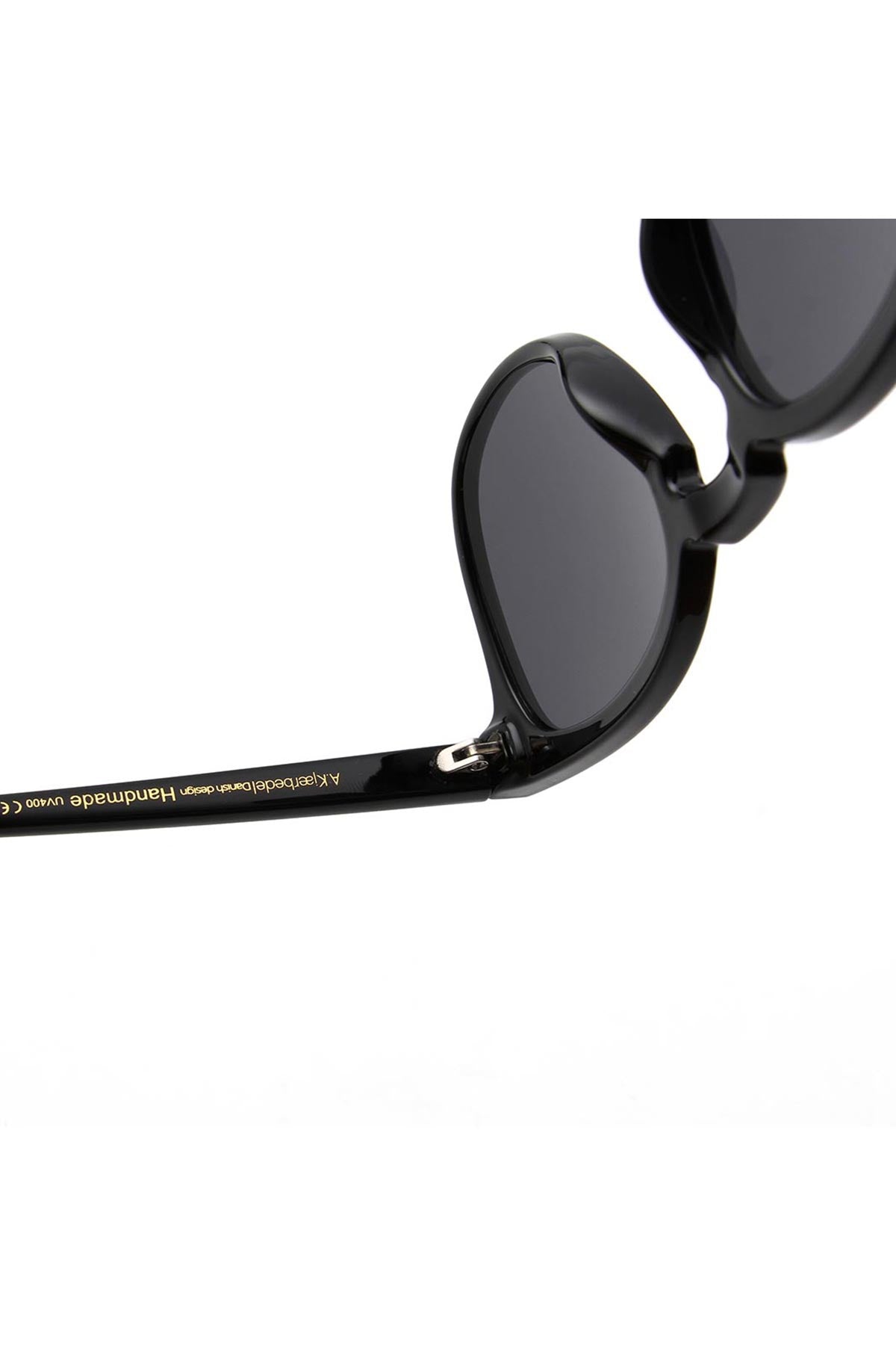 A Kjaerbede Bate Sunglasses In Black
