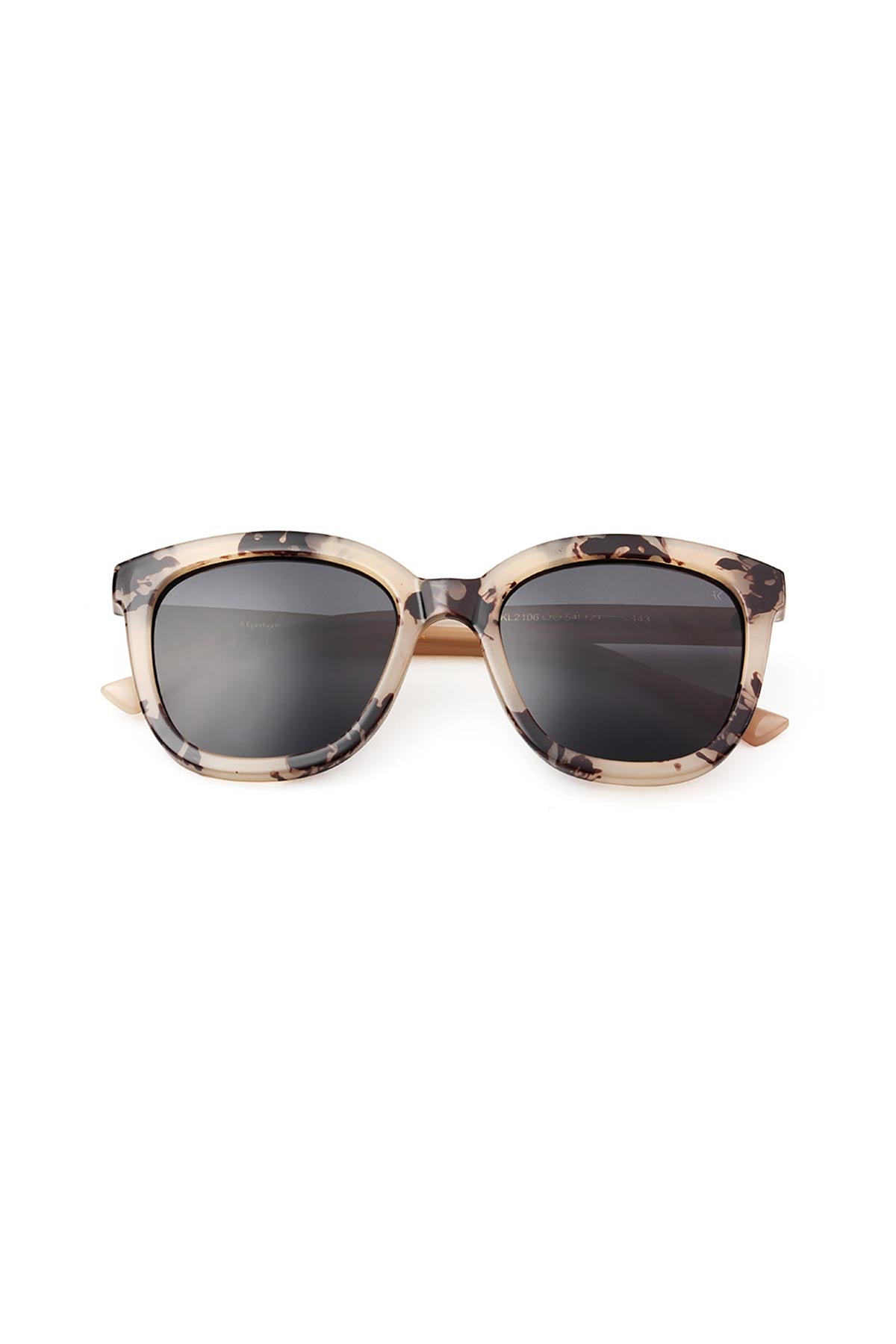 A Kjaerbede Billy Sunglasses In Hornet