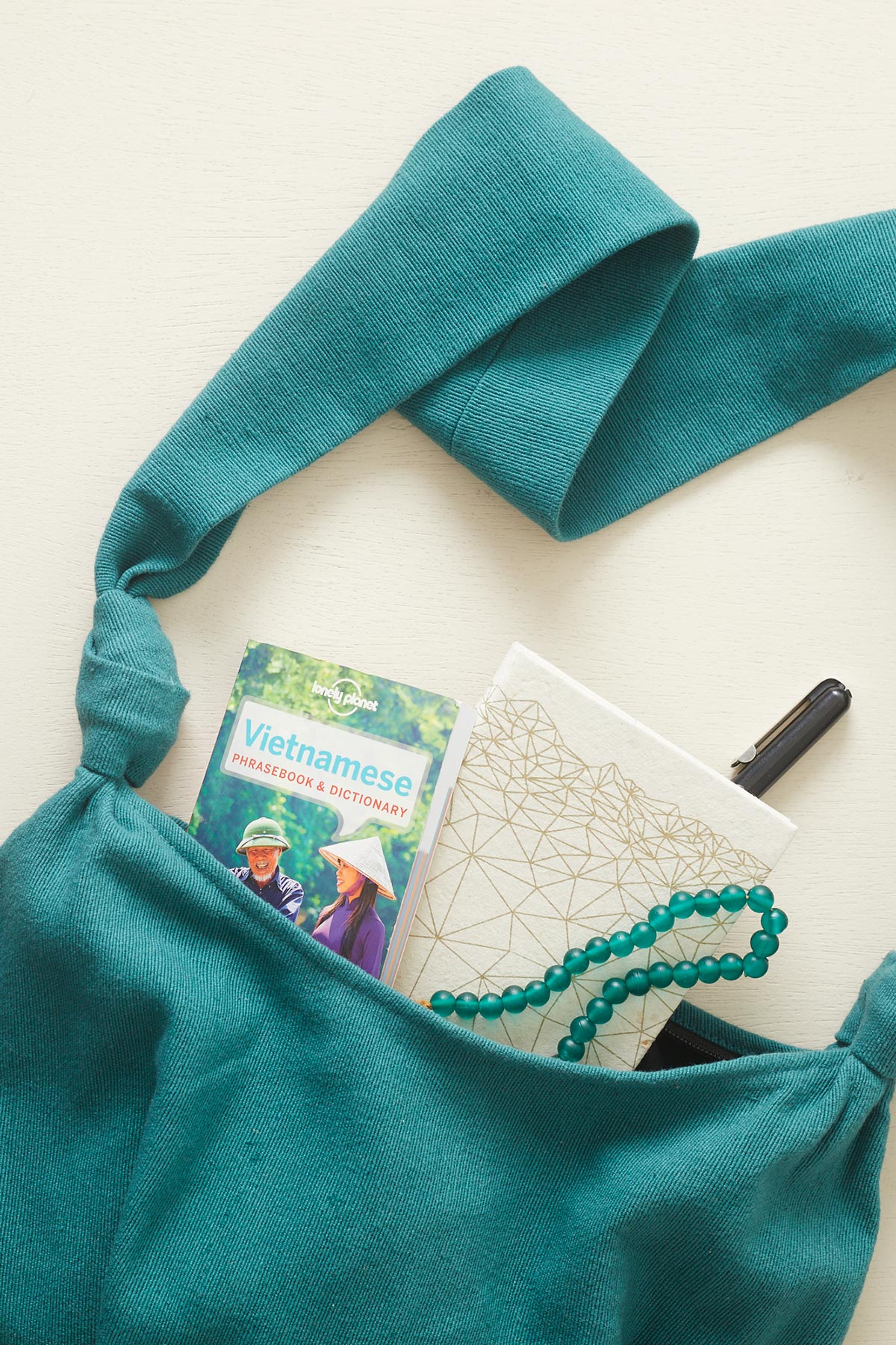 Aura Que Gyani Vegan Cross Body Everyday Bag Zip Closure In Teal Green