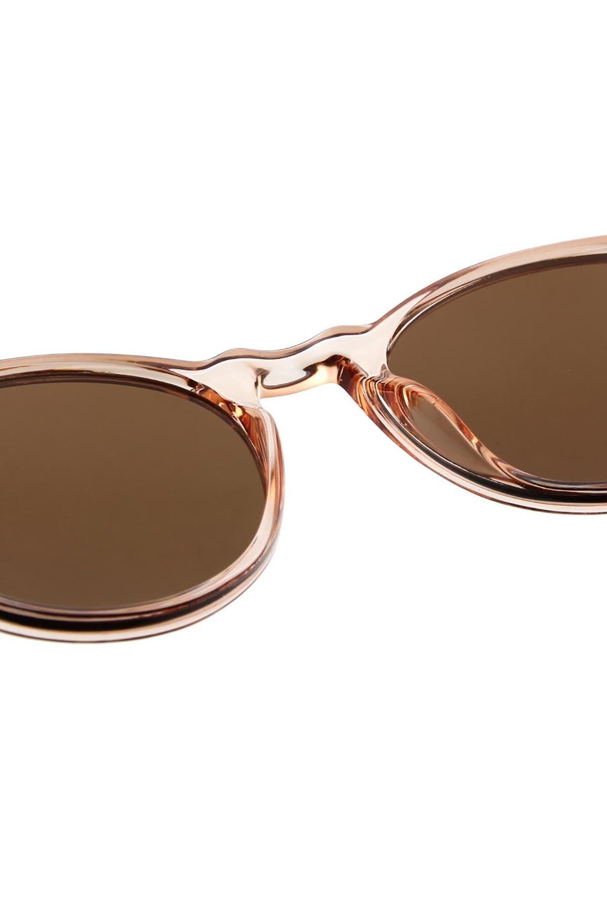 A Kjaerbede Marvin Sunglasses In Champagne