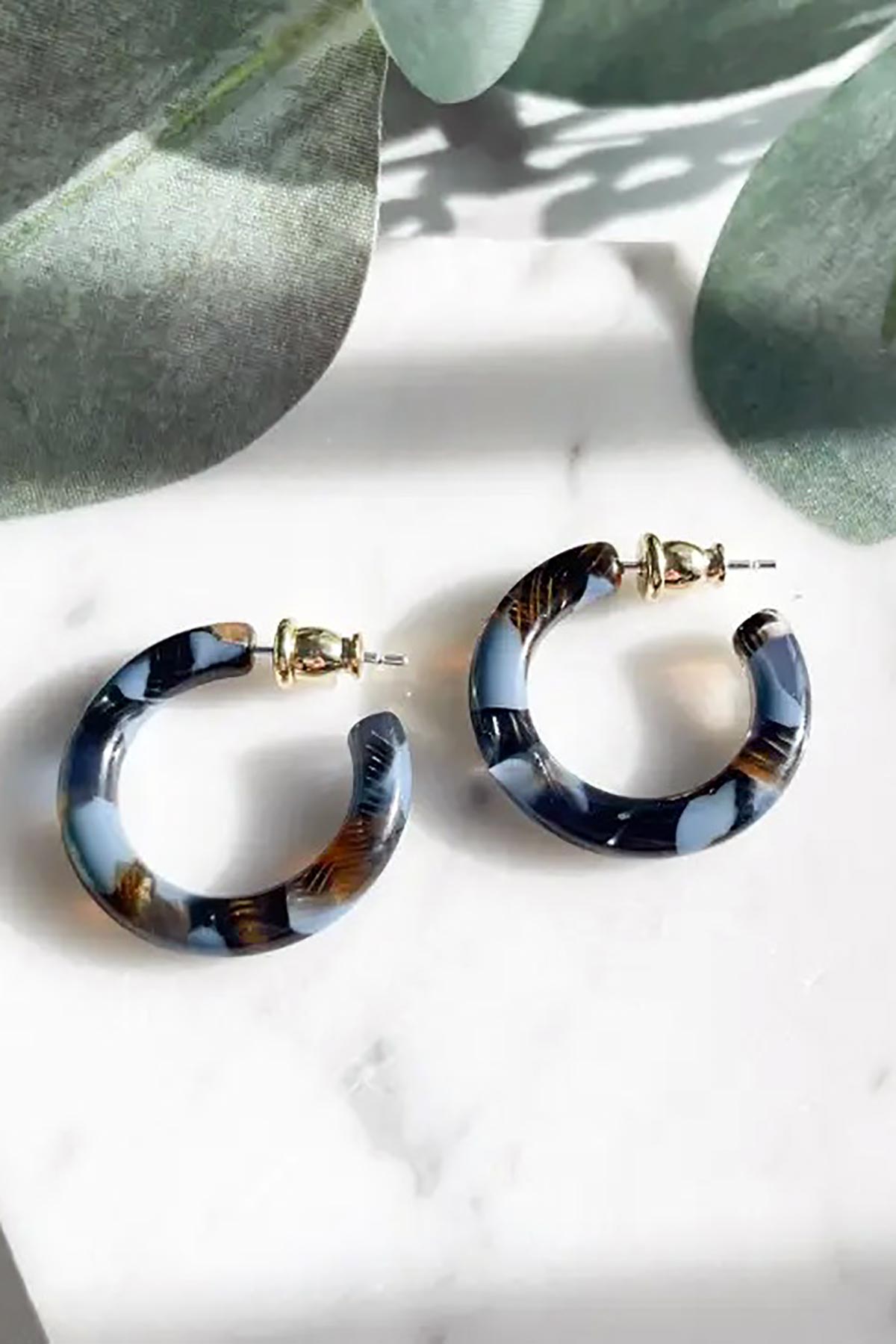 Fenna & Fei Small Acetate Hoops In Reef