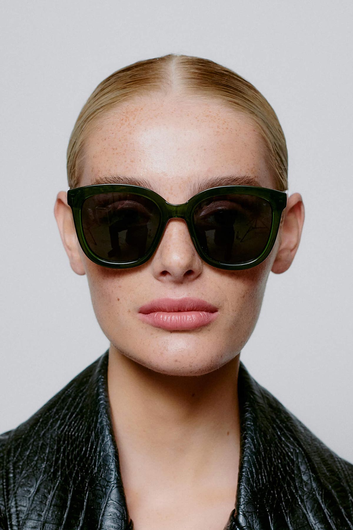 A Kjaerbede Billy Sunglasses Dark Green Transparent