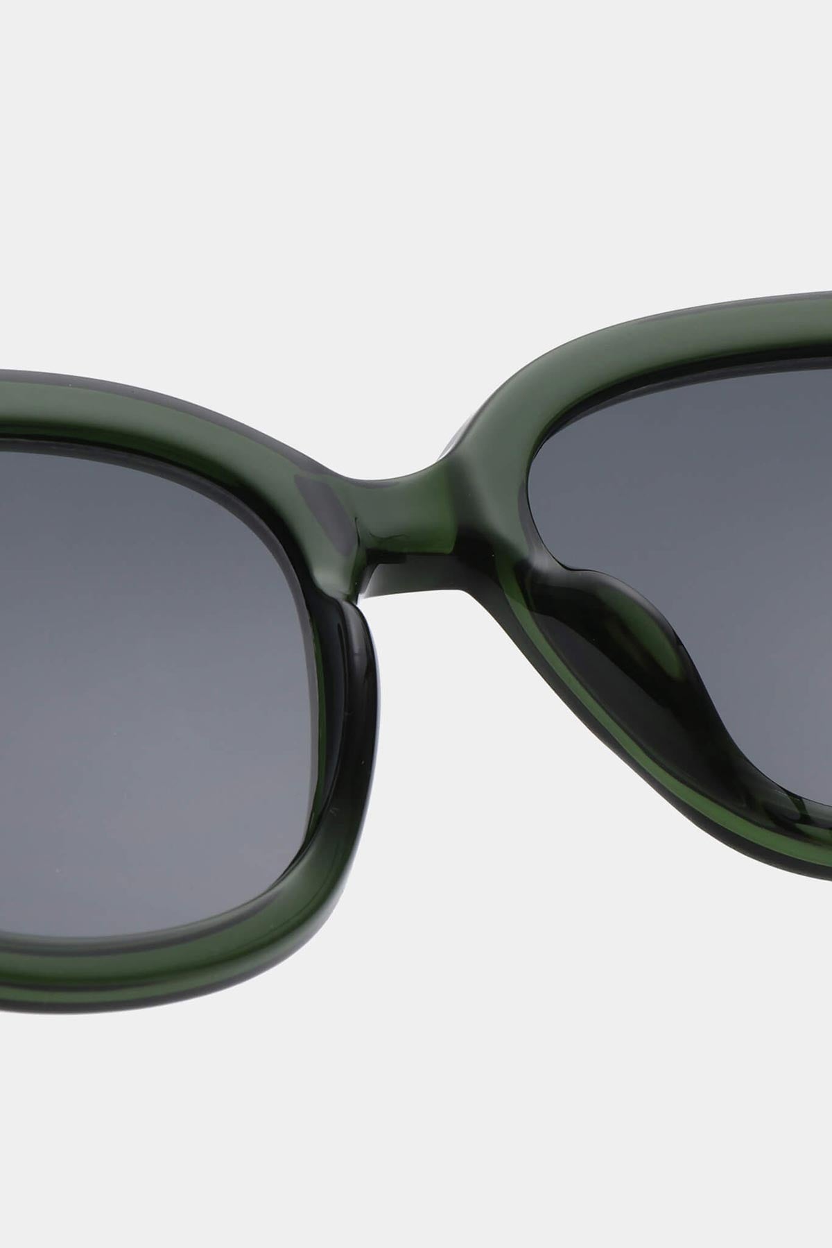 A Kjaerbede Billy Sunglasses Dark Green Transparent