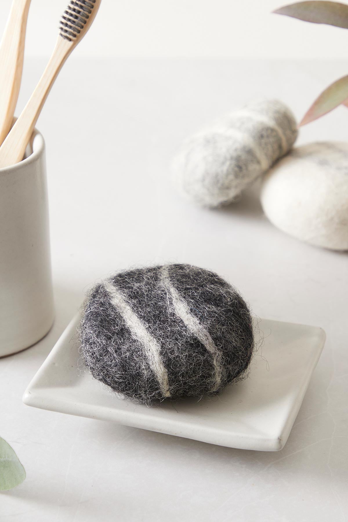 Bhitra Eco Natural Wool Felted Soap Marble Pebble