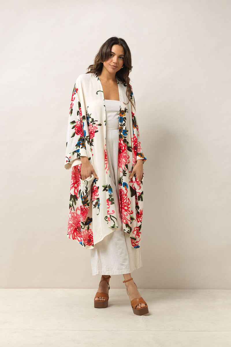 One Hundred Stars Chrysanthemum Ecru Grande Kimono