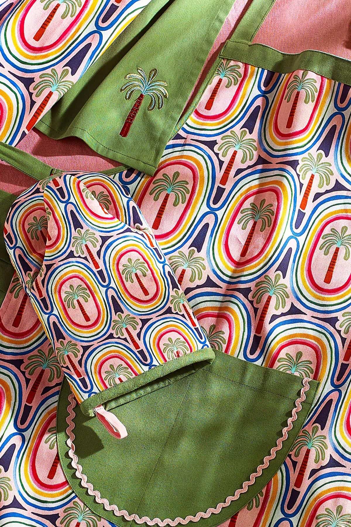 Eleanor Bowmer Electric Coast Palm Tree Oven Glove