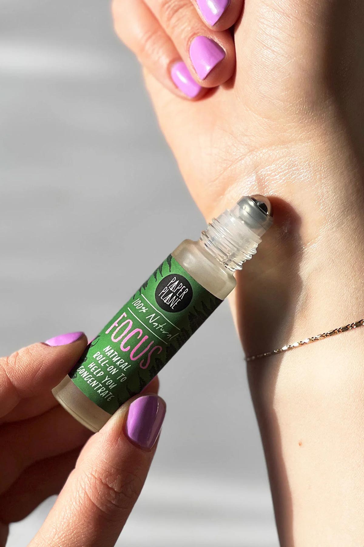 Paper Plane Focus Natural Pulse Point Roller Oil
