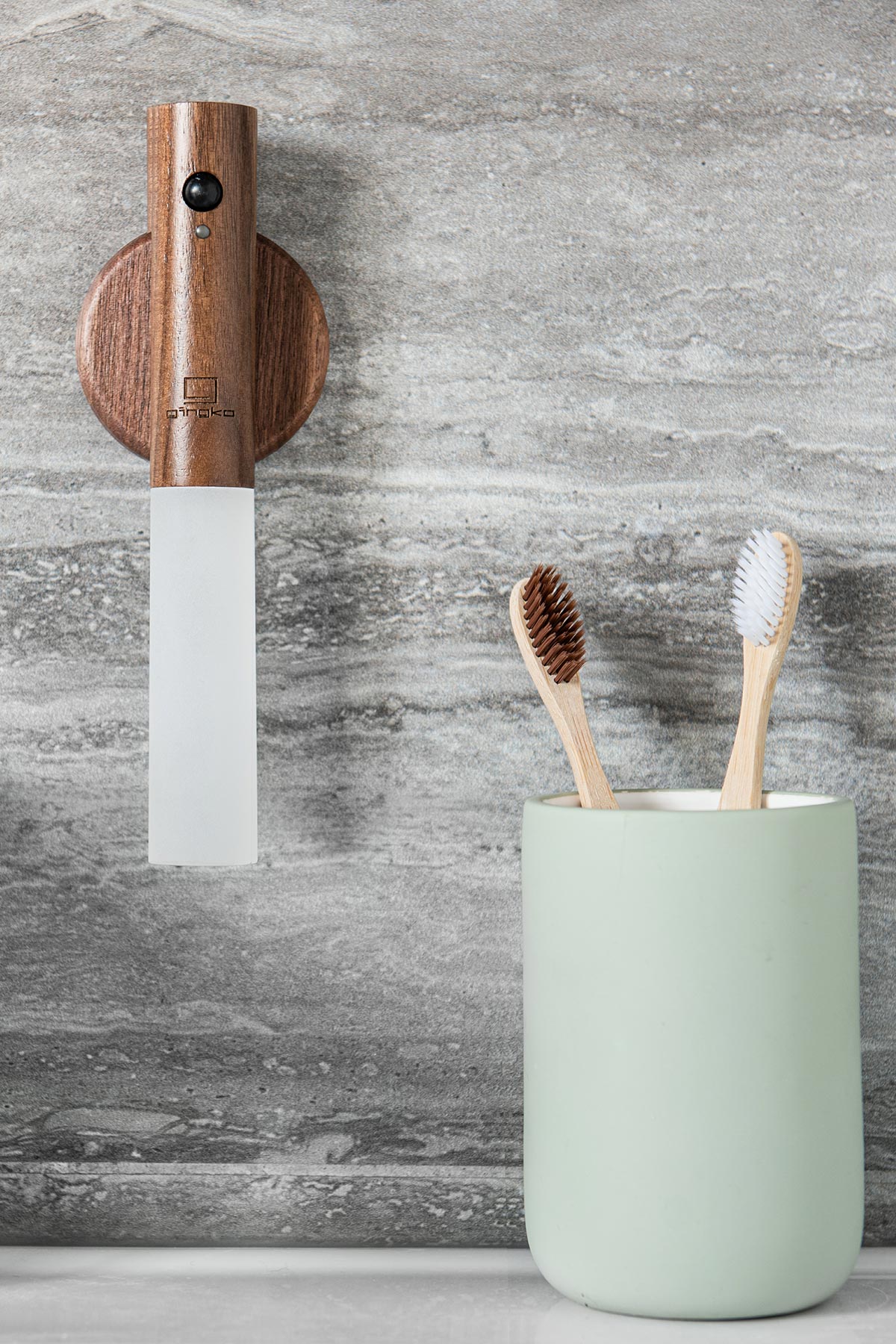 Gingko Design Smart Baton Light | Natural Walnut Wood