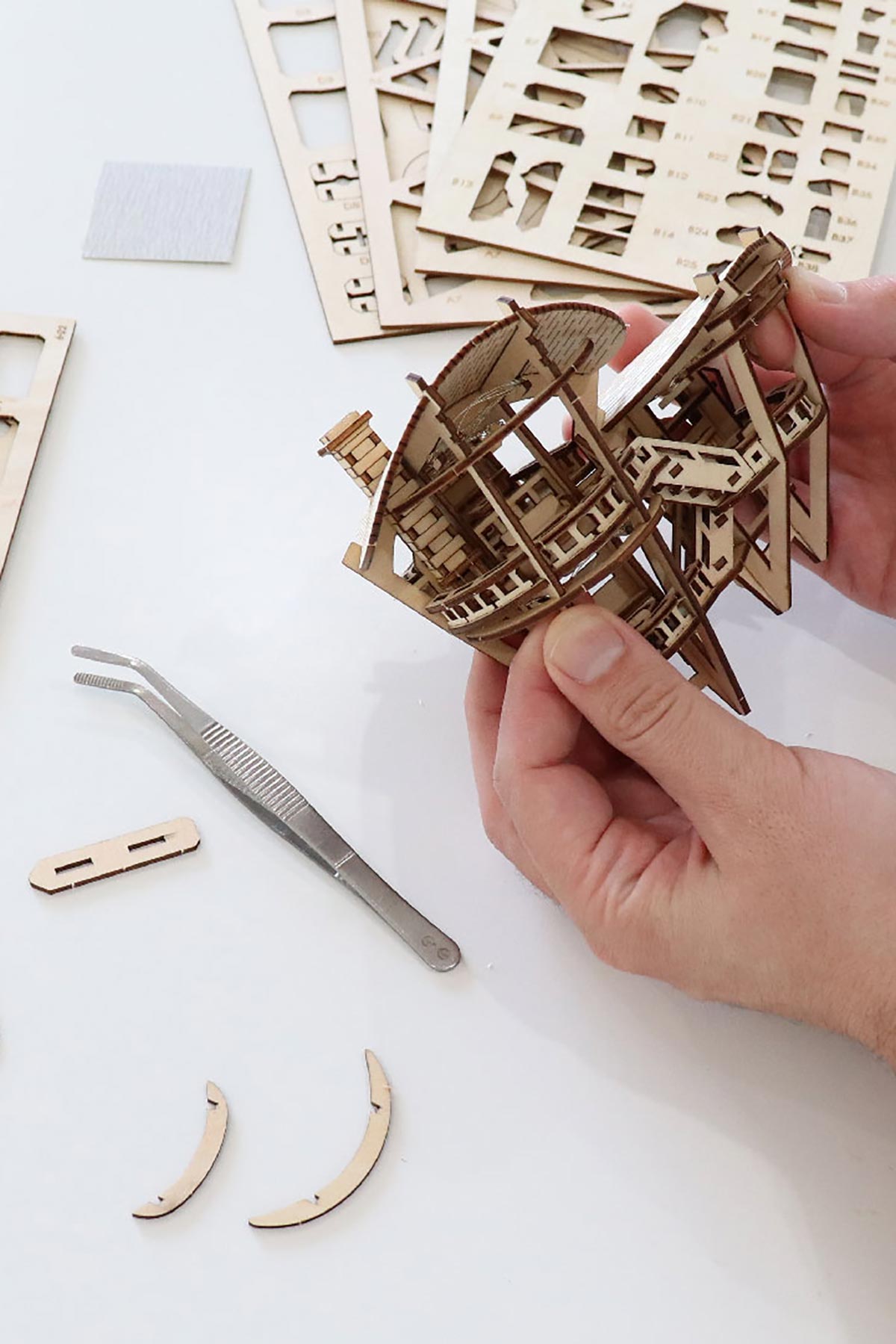Tiny Treehouses Horizons Edge 3D Wooden Puzzle