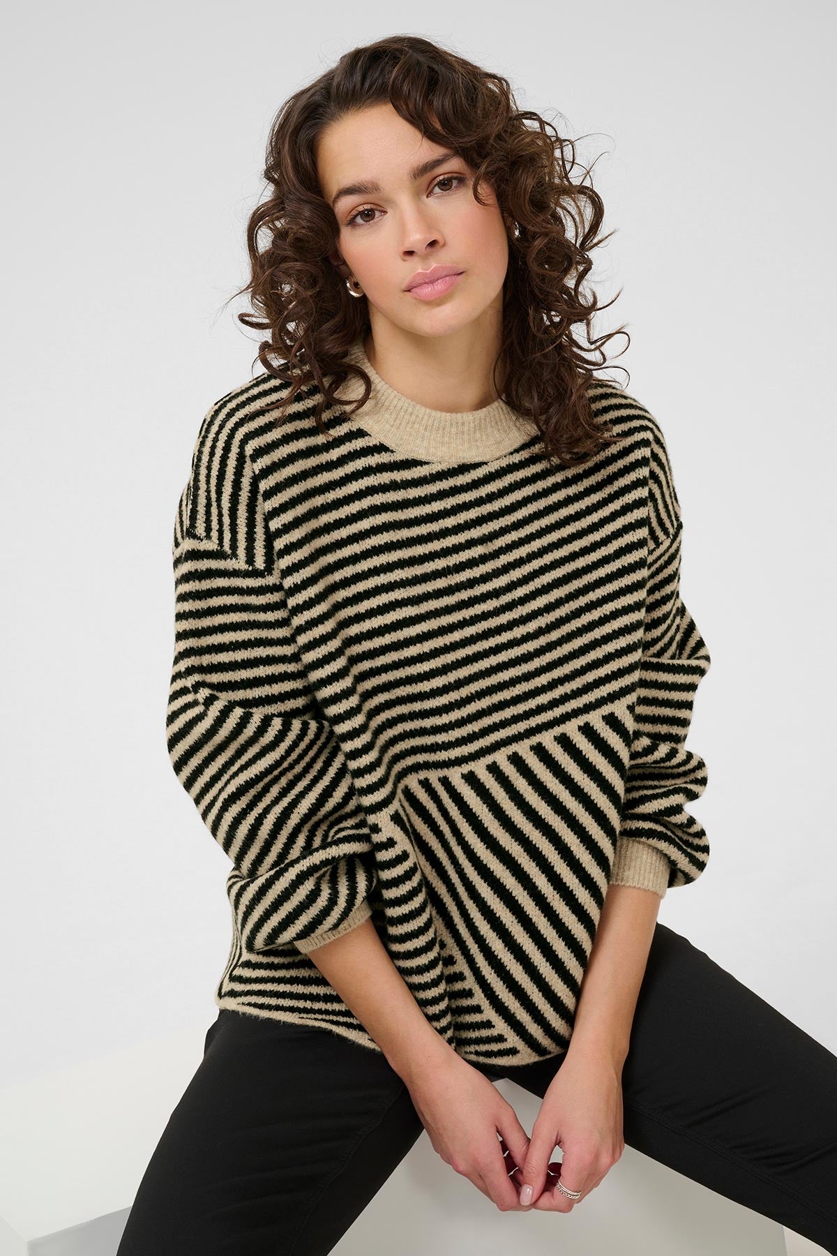 Kaffe KAverana Knit Pullover In Feather Gray Melange