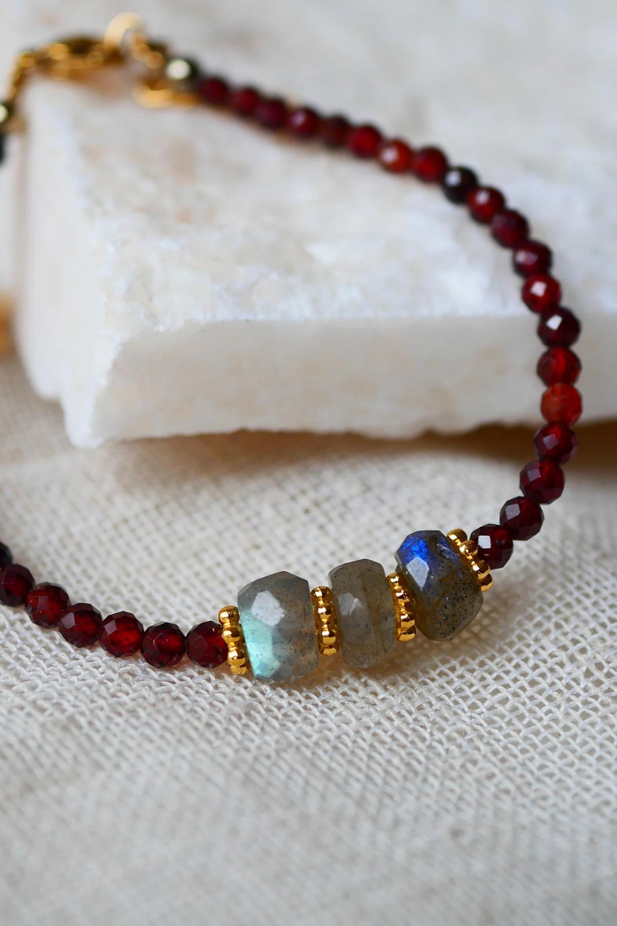 Ginandger Kamala Bracelet Garnet