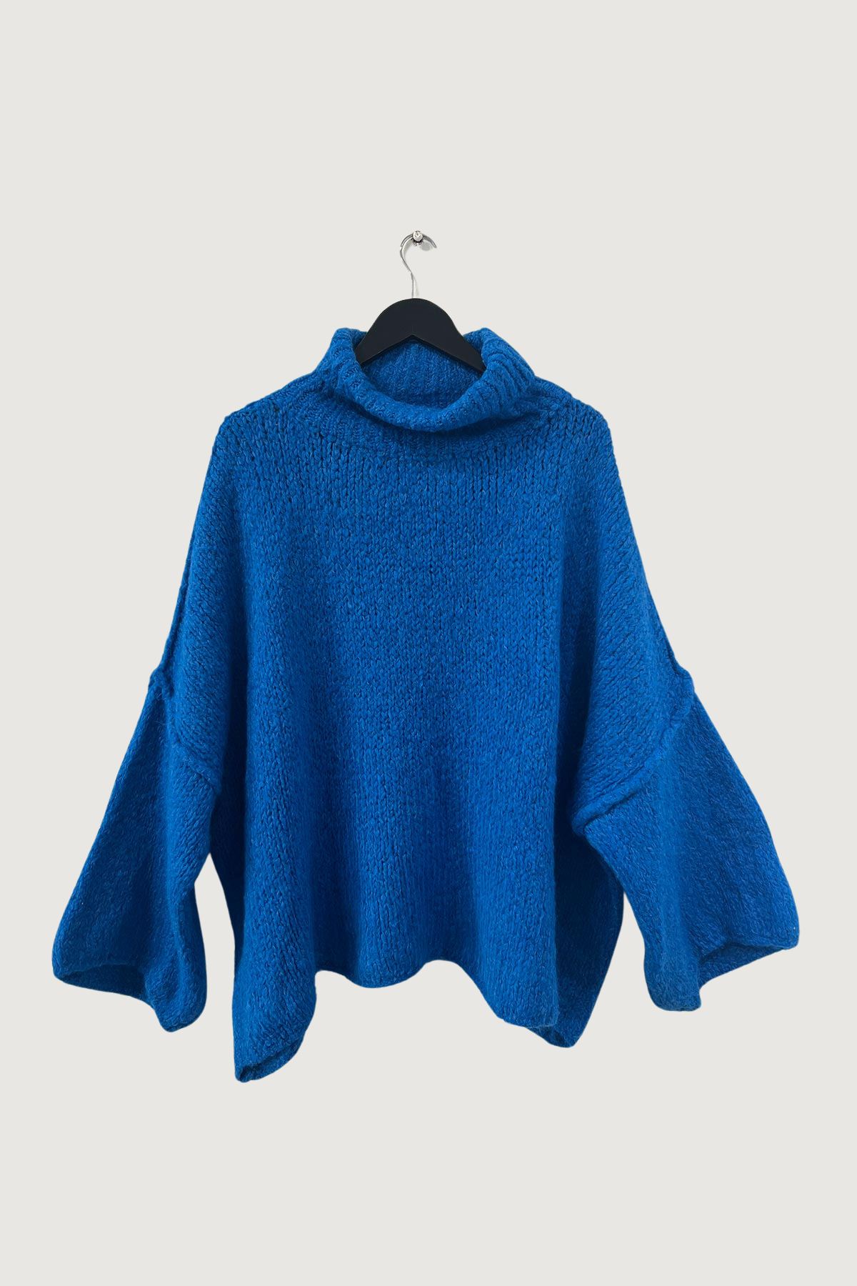 Mia Strada Oversized Woolen Jumper In Royal Blue