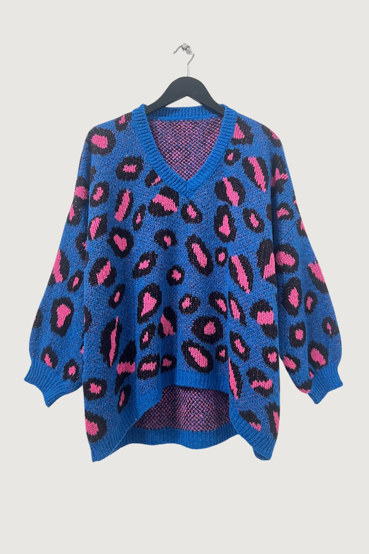 Mia Strada London Neon Leopard Oversized Jumper In Blue