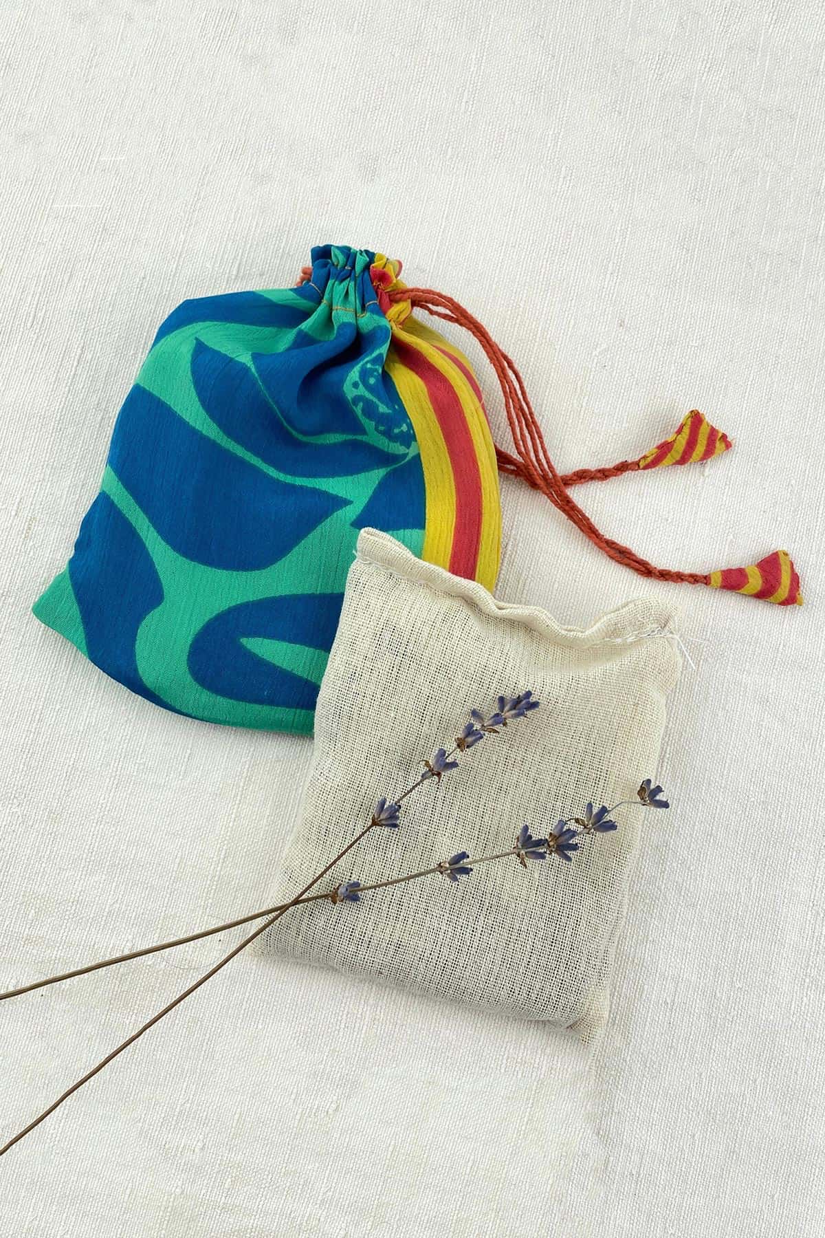 Auraque Nirmala Recycled Sari Fabric Refillable Lavender Bag