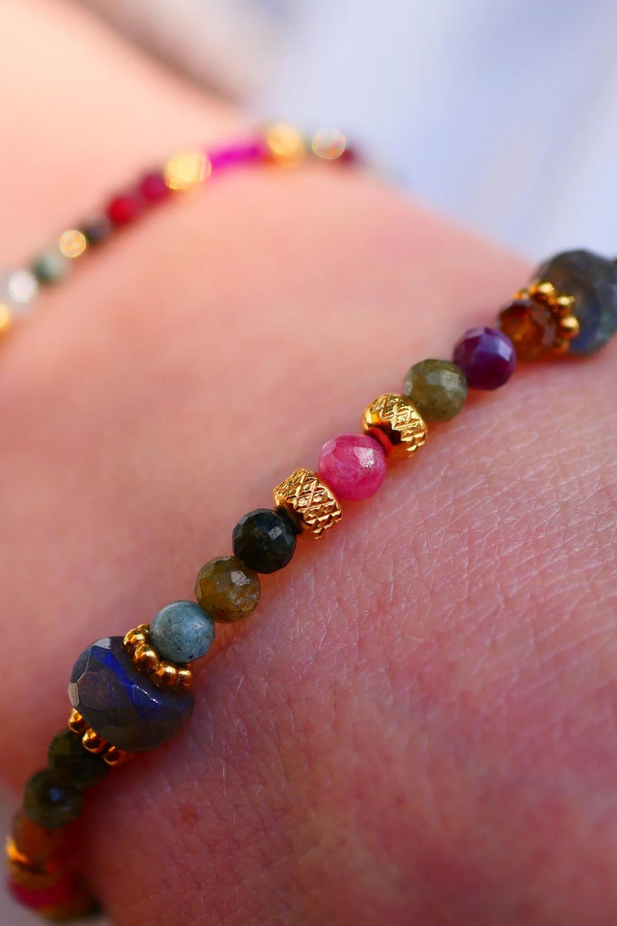 Ginandger Oorja Bracelet Garnet Seraphinite Rubellite & Labradorite