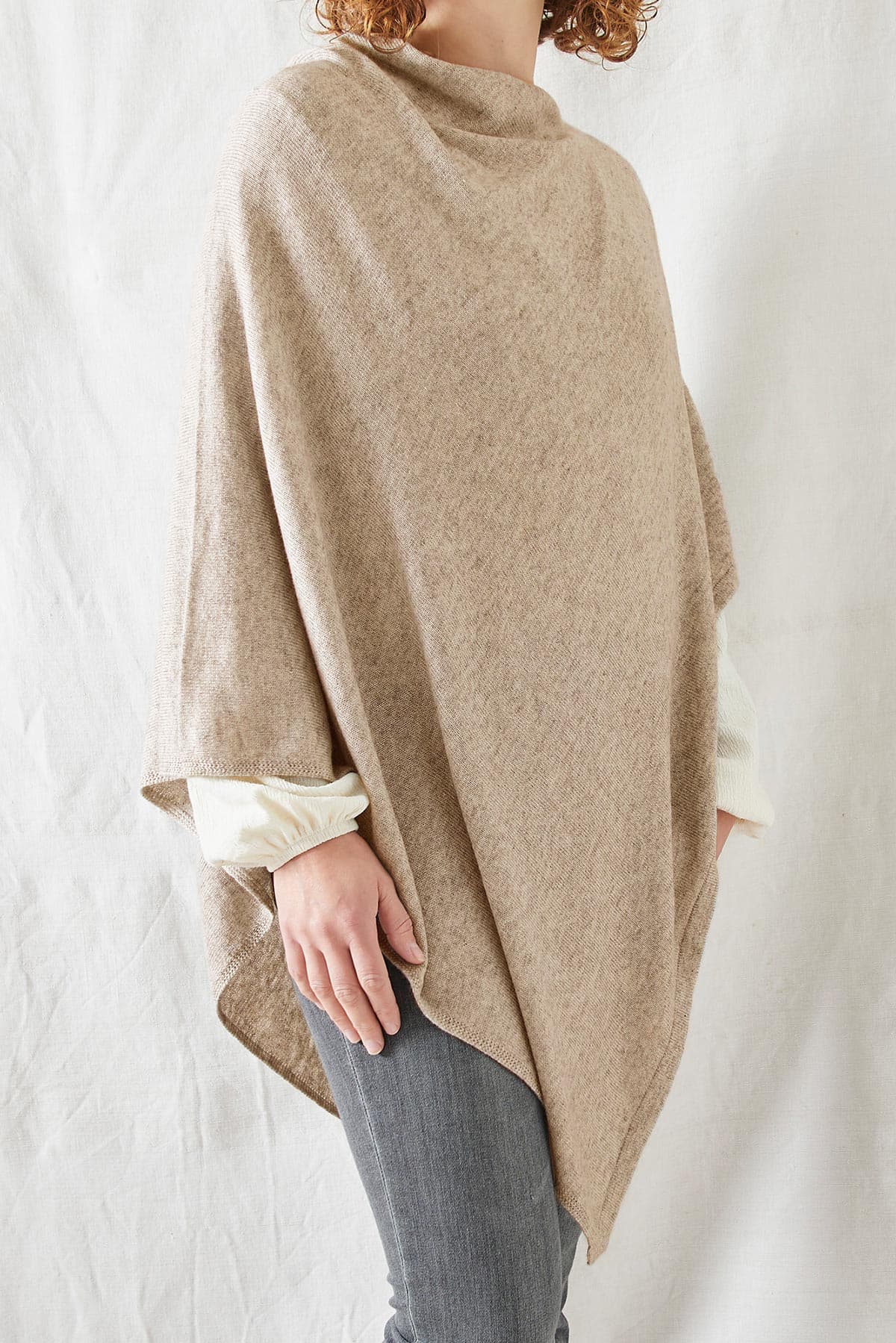 Aura Que Risi Luxury Soft Fine Knit Merino Cowl Poncho In Desert Beige