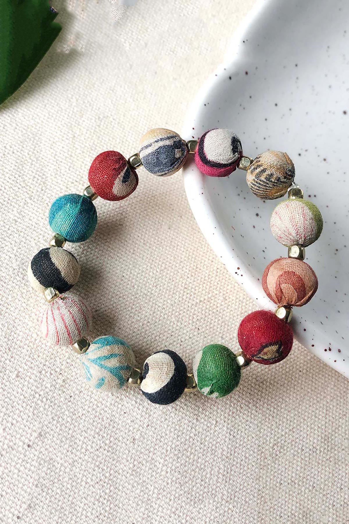 World Finds Small Kantha Bauble Bracelet