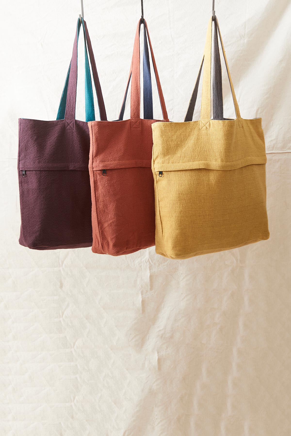 Aura Que Usko Reversible Cotton Tote Bag In Terracotta & Navy