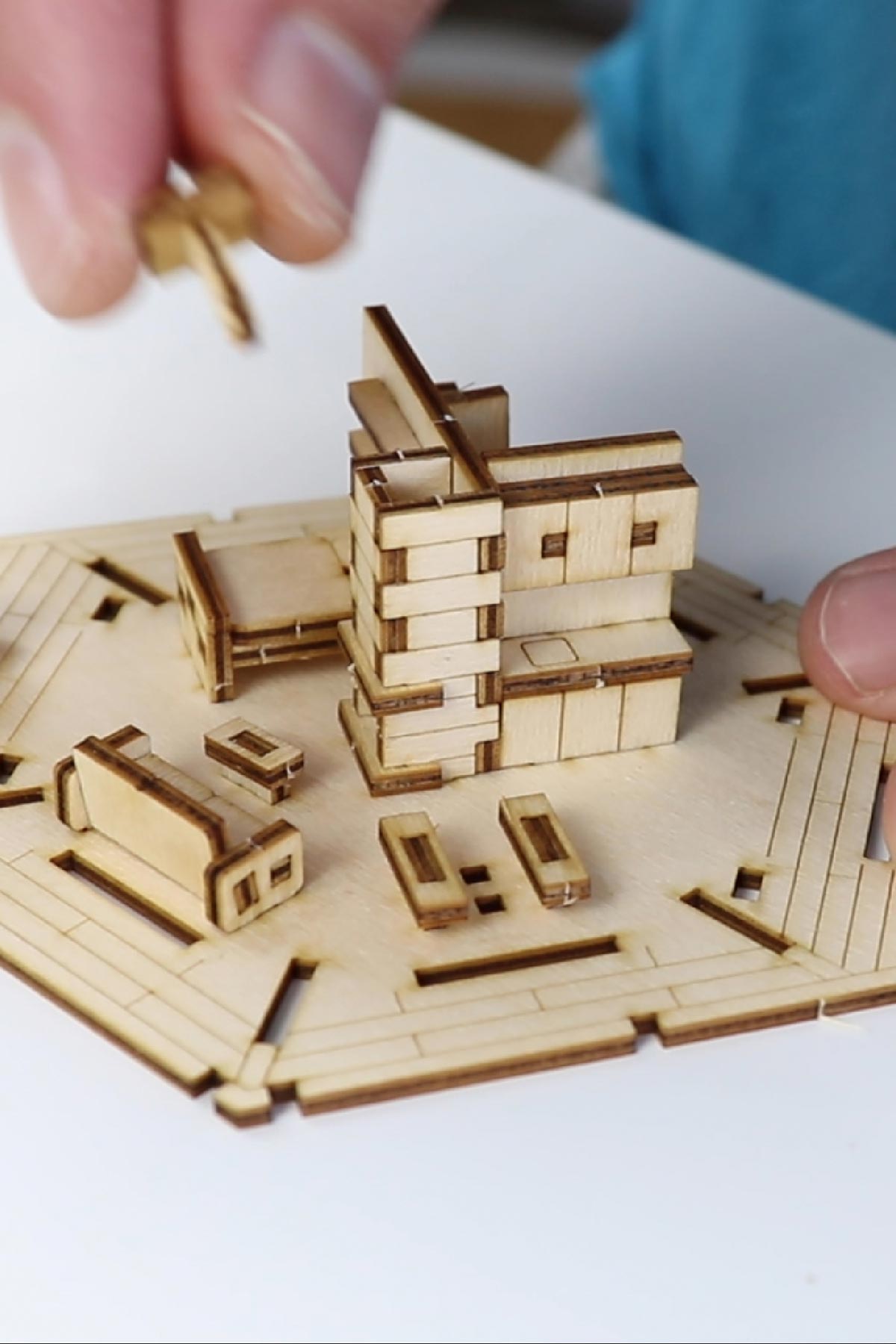 Tiny Treehouses Woodland Outpost 3D Wooden Puzzle