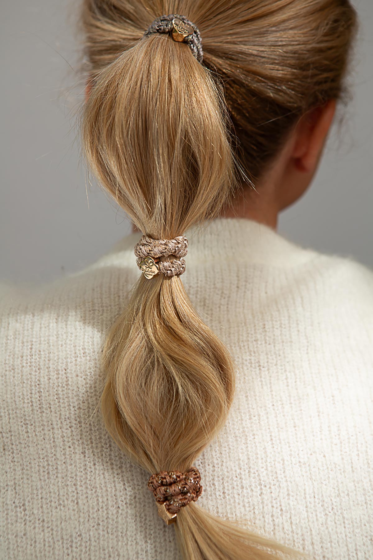 By Eloise Woven Gold Quatrefoil Hairband In Blonde