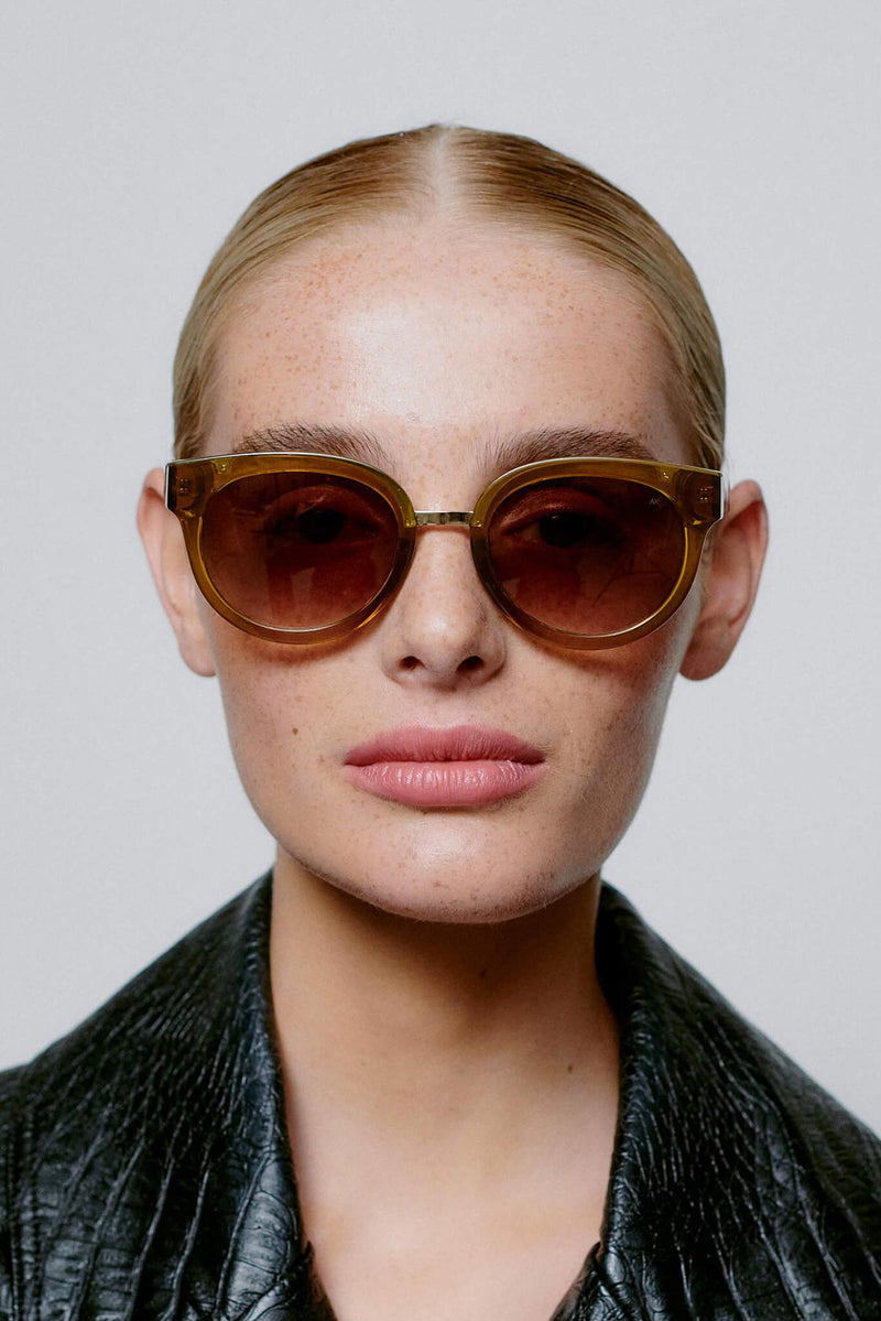 A Kjaerbede Jolie Sunglasses In Smoke Transparent