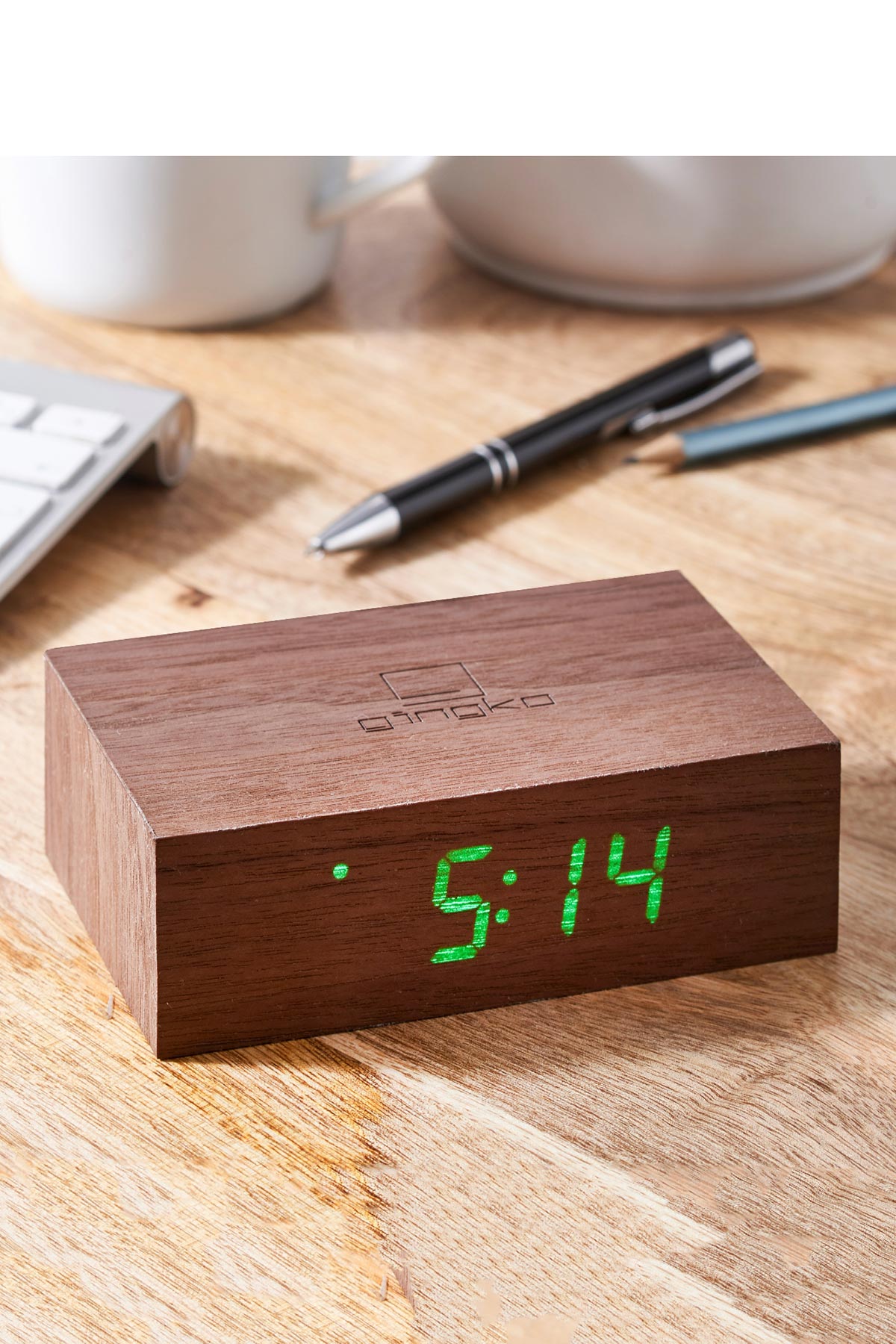 Flip Click Clock | Natural Walnut Wood - Gingko