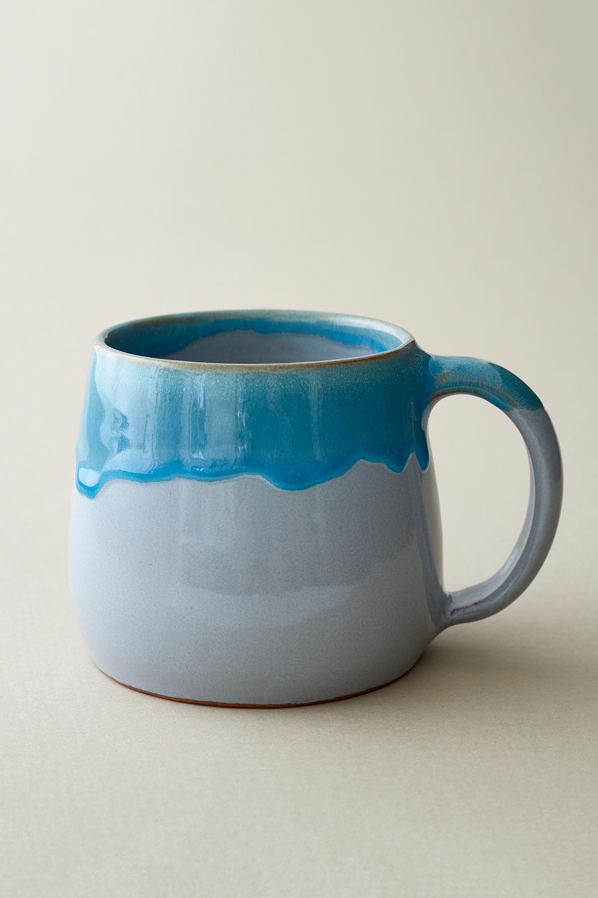Aura Que Inaki Handmade Ombre Two Tone Stoneware Wide Mug In Sea Blue Wash