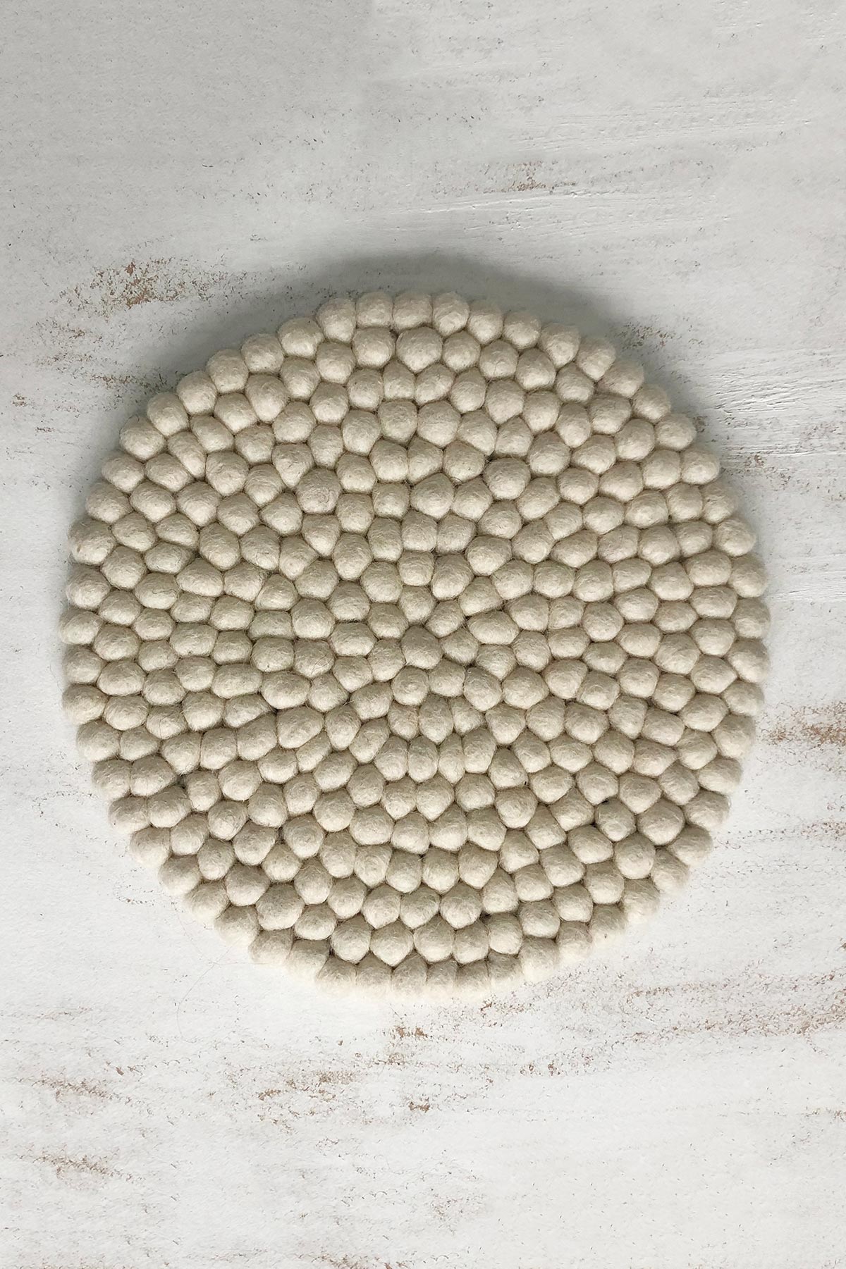 Aura Que Mildo Handmade Felt Ball Table Mat Trivet