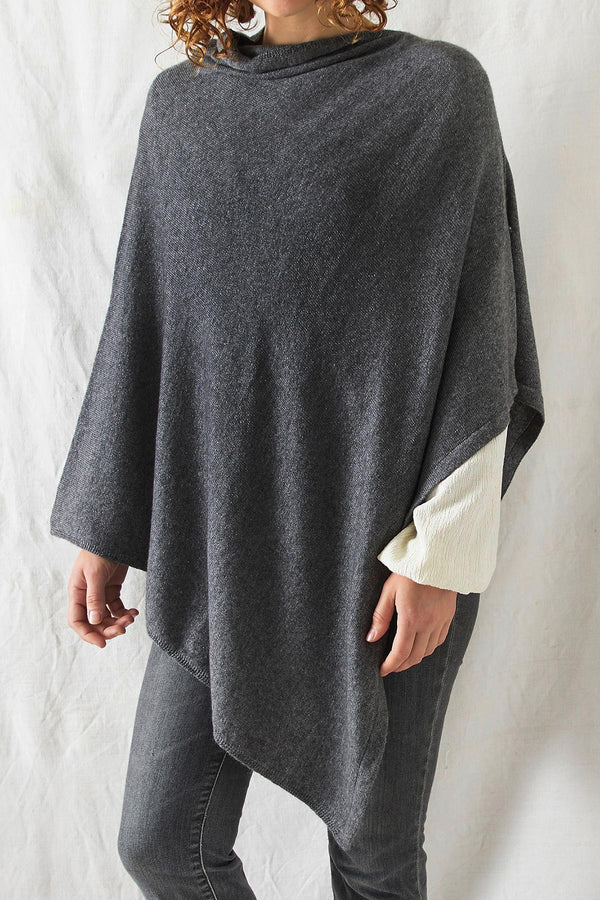 Aura Que Risi Luxury Soft Fine Knit Merino Cowl Poncho In Dark Grey