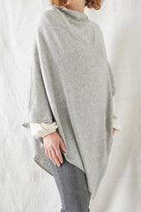 Aura Que Risi Luxury Soft Fine Knit Merino Cowl Poncho In Light Grey