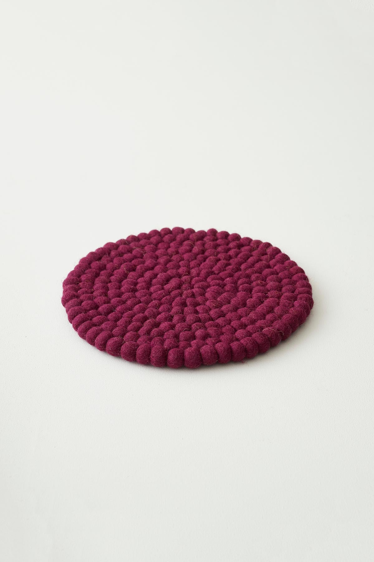 Aura Que Mildo Handmade Felt Ball Table Mat Trivet