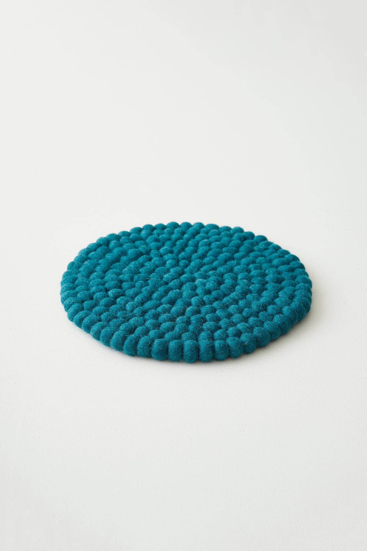 Aura Que Mildo Handmade Felt Ball Table Mat Trivet