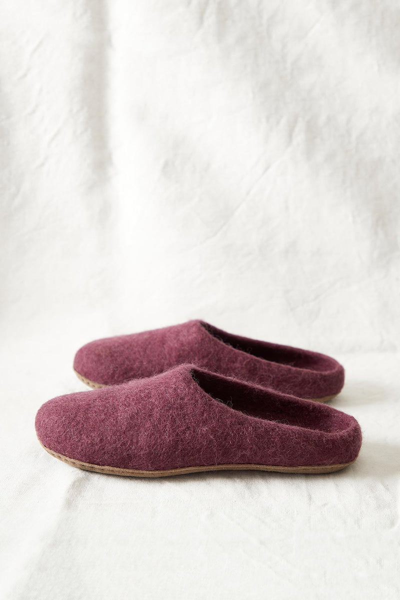 Aura Que Mita Handmade Eco Felt Mule Slippers Suede Sole In Plum Purple