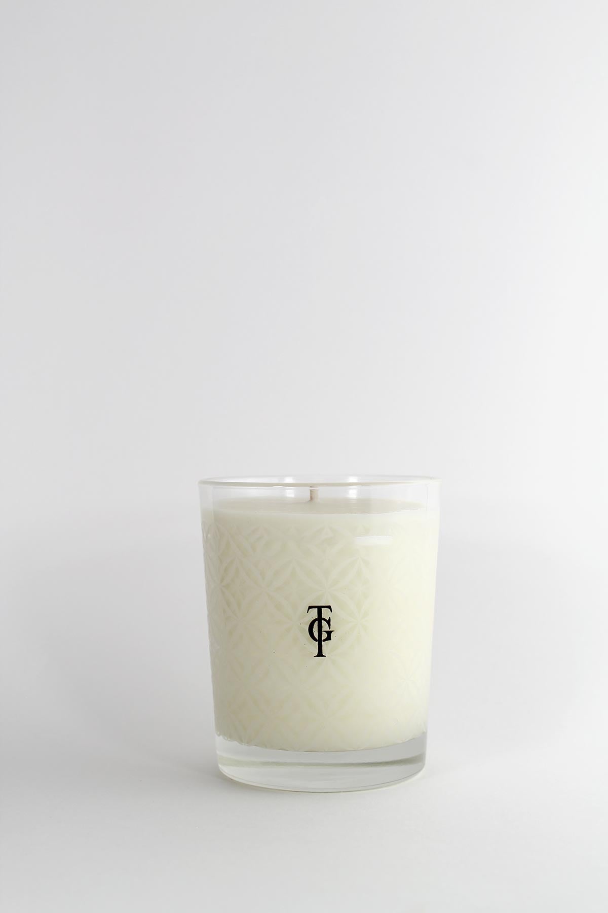 White Tea Natural Scented Classic Candle