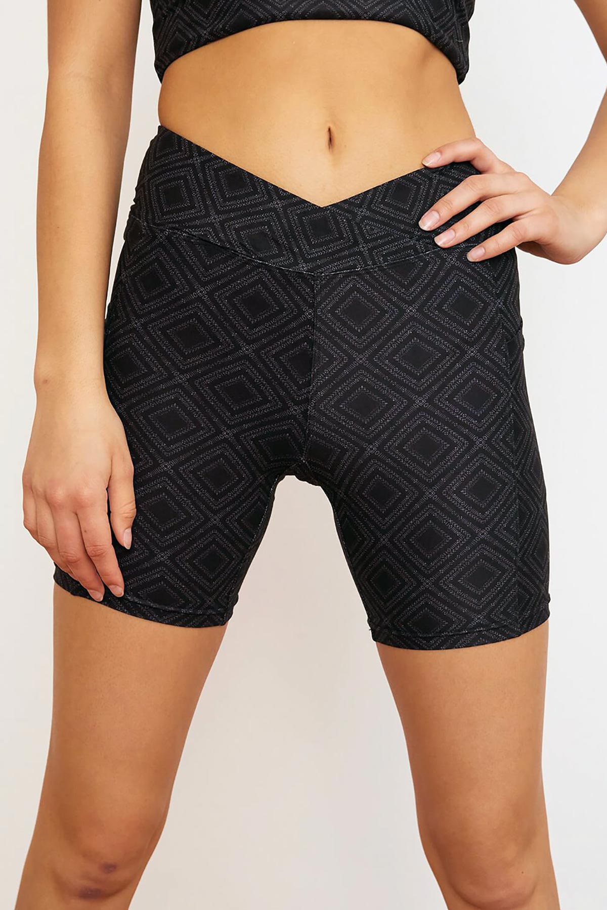 Wolven Summit Midi Bike Short High Performance Activewear